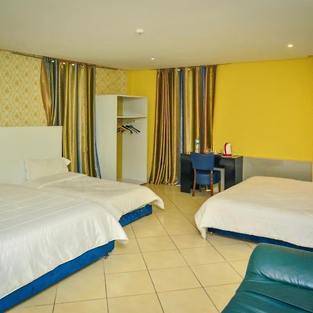 Free Zone Hotel Gzennaia ภายนอก รูปภาพ