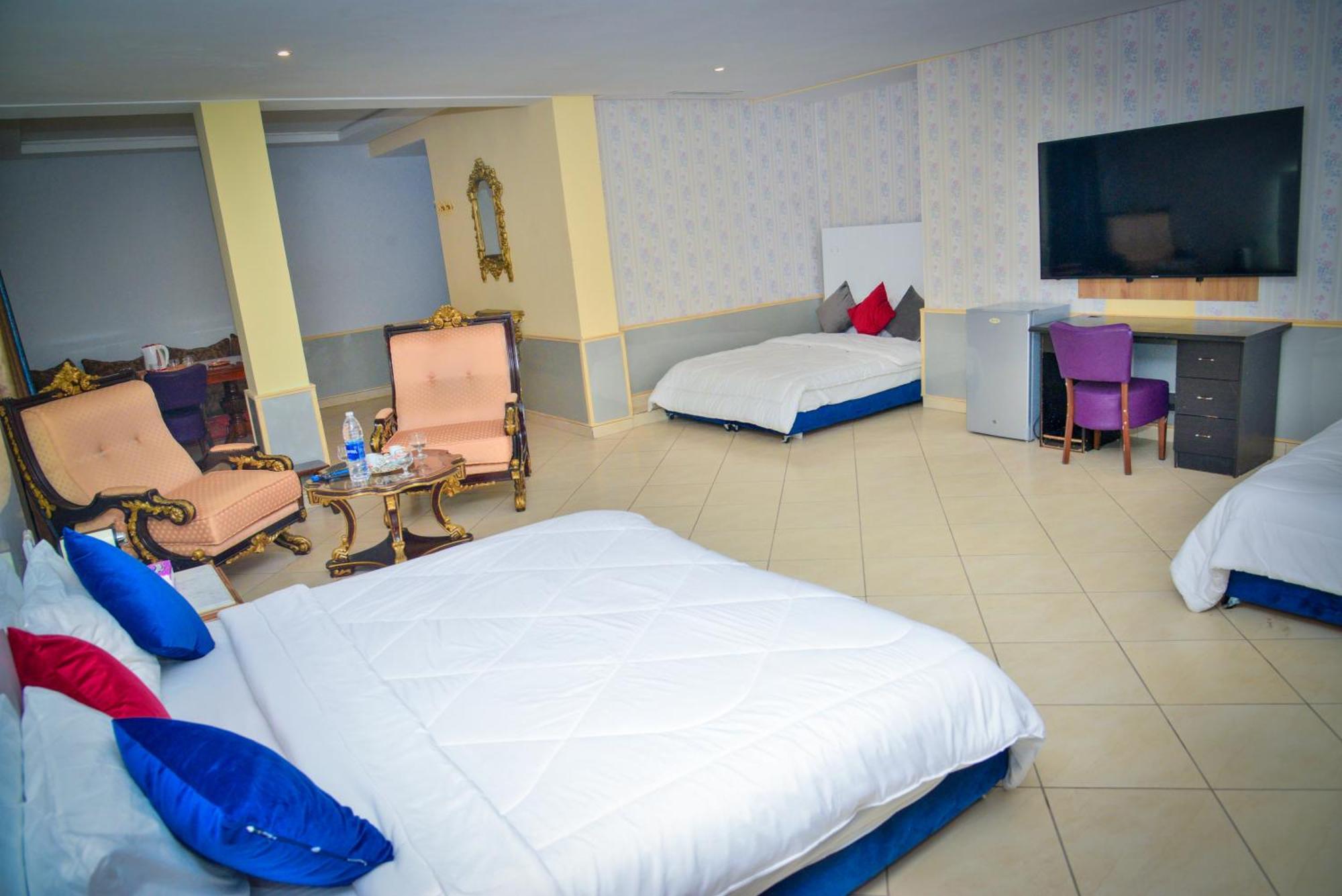Free Zone Hotel Gzennaia ภายนอก รูปภาพ
