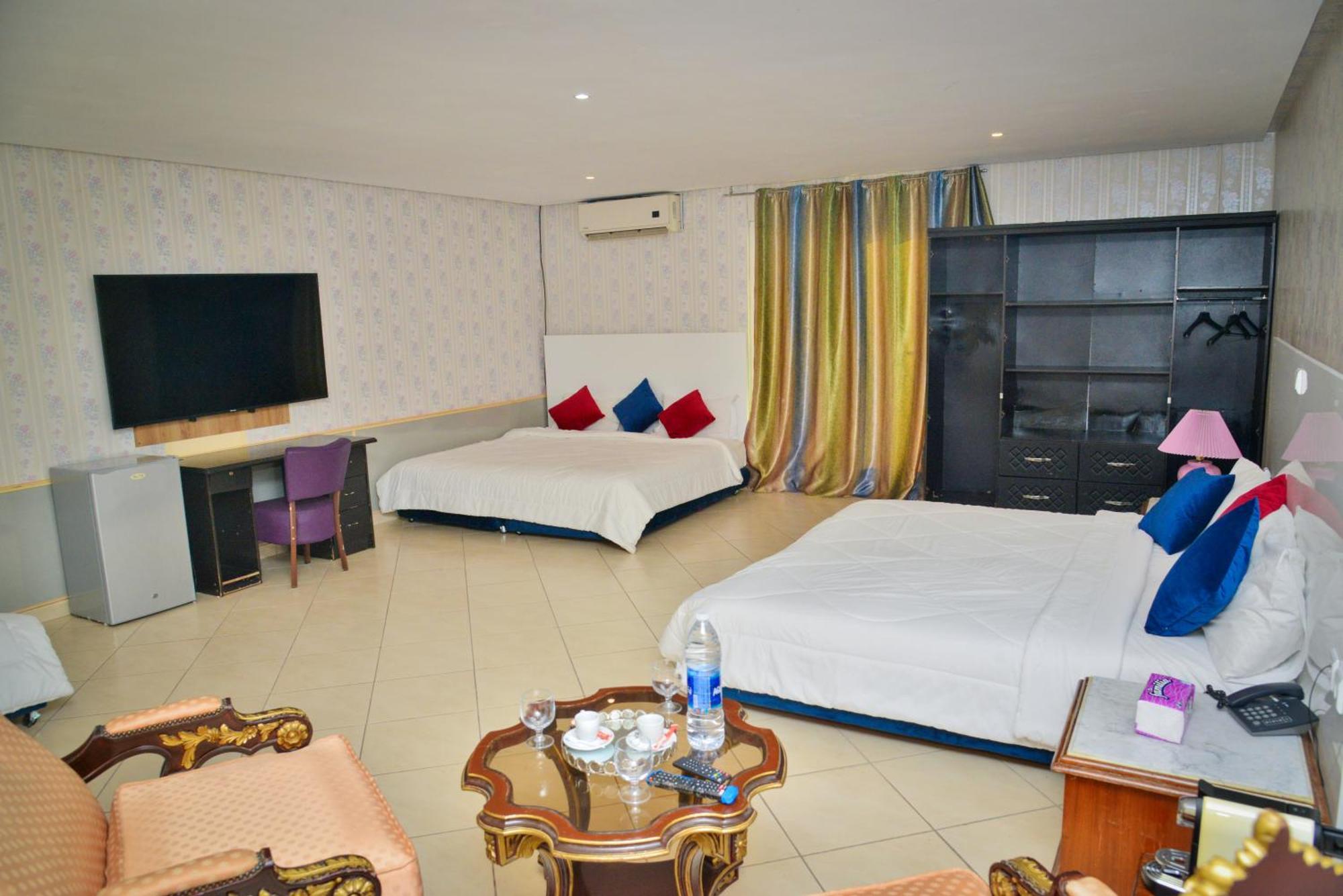 Free Zone Hotel Gzennaia ภายนอก รูปภาพ